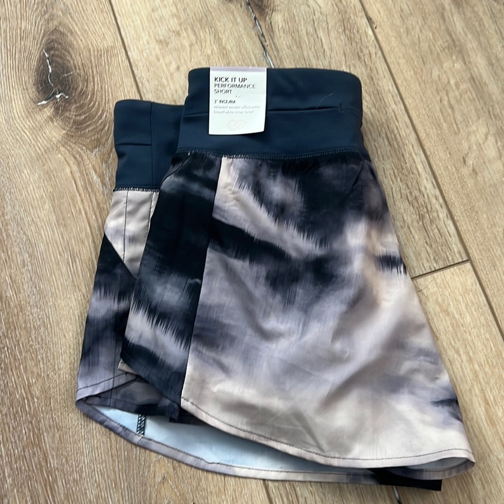 Calia Kick It Up Performance Short